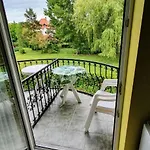 Jade Panzio 3* Balatonföldvár