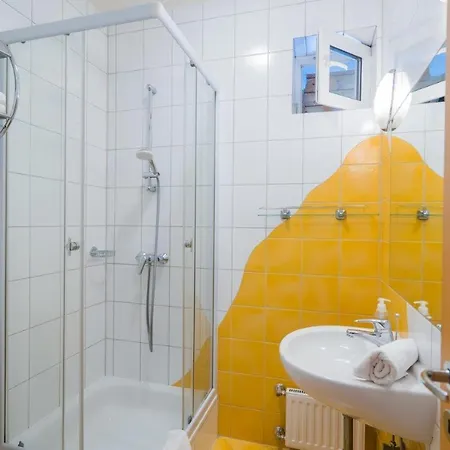 Bed & Breakfast Jade Panzio Balatonföldvár