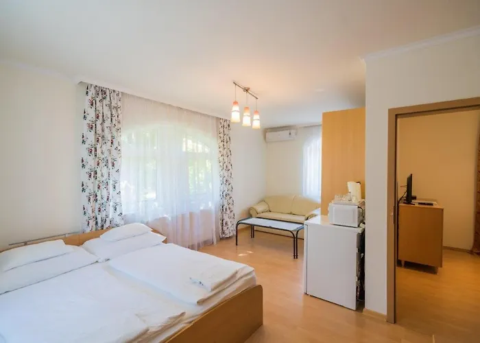 Jade Panzio Panzió 3*