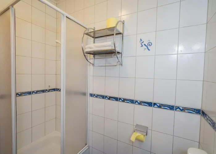 Jade Panzio ベッド・アンド・ブレックファスト 3*