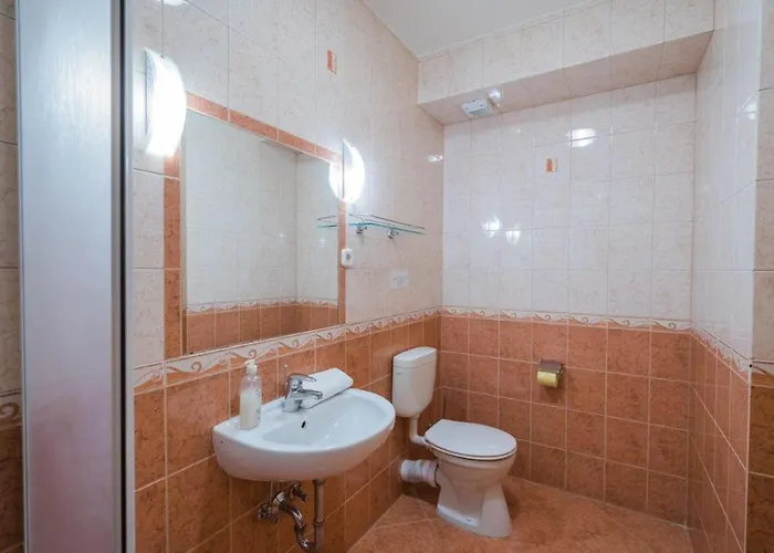 ベッド・アンド・ブレックファスト Jade Panzio 3*